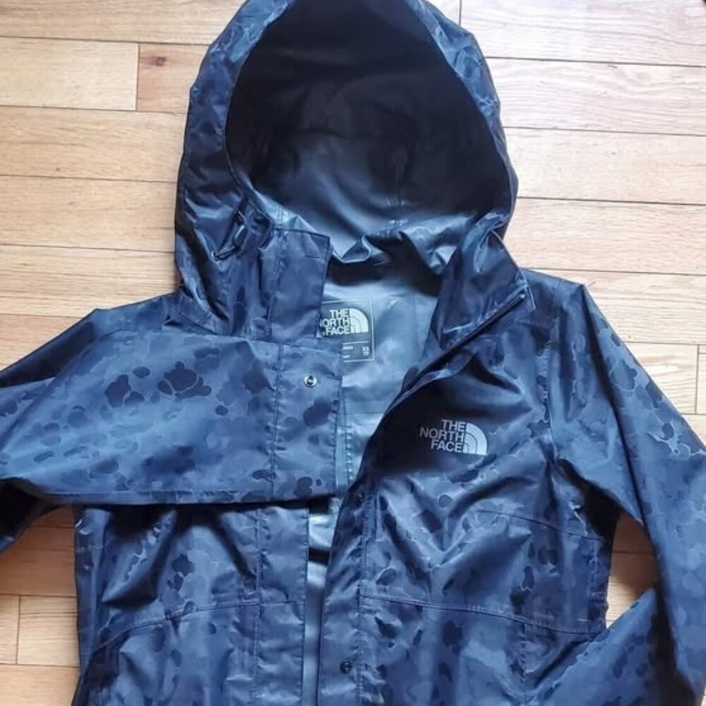 Northface Women's Rainjacket XS  (sold)